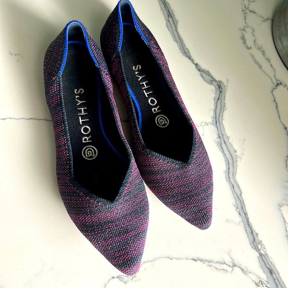 Beautiful dark purple and gray Rothy’s flats one of their most popular Size 7
